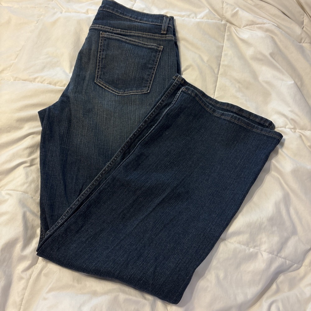 DKNY Soho Jeans Womens 14 Wide Leg Blue Denim Mid Rise Stretch KCMU8339